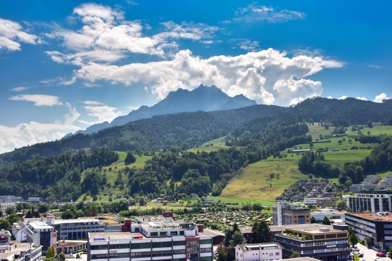 Dream View Apt With Homecinema Netflix & Loggia Lucerne Bagian luar foto